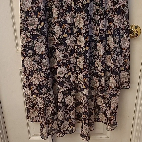 LIKE NEW Altar'd State Floral Print High Low Floral Short Sleeved Dress - Picture 11 of 12